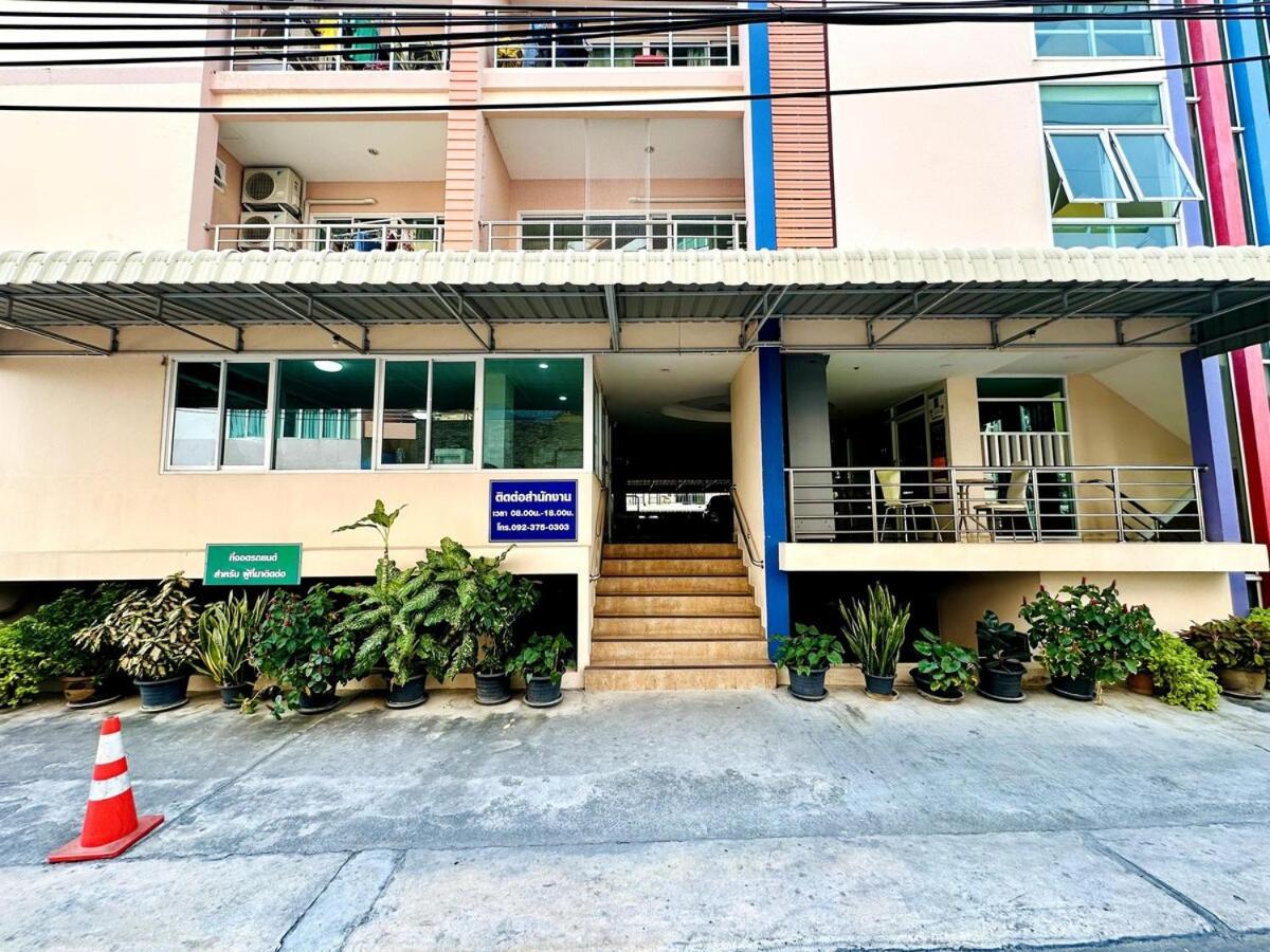 Wisdom Burg Bangsaen, Pool, Gym Aparthotel Ban Rong Khoei Екстериор снимка