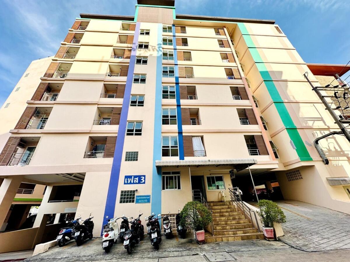 Wisdom Burg Bangsaen, Pool, Gym Aparthotel Ban Rong Khoei Екстериор снимка