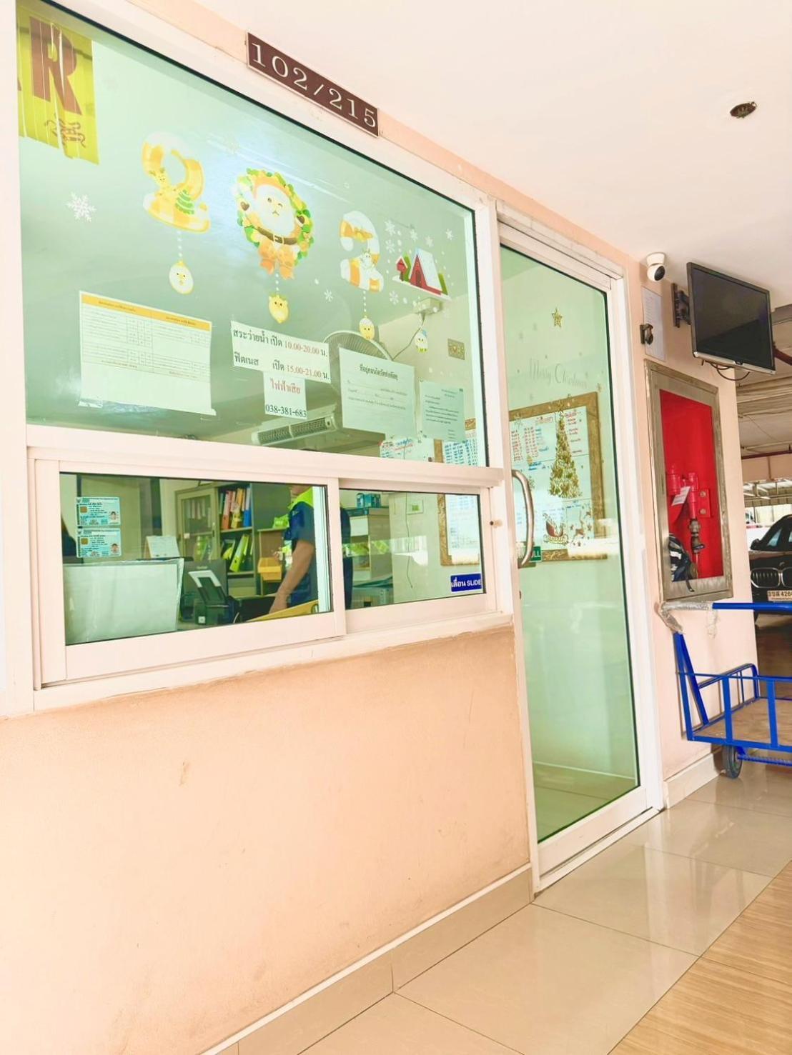 Wisdom Burg Bangsaen, Pool, Gym Aparthotel Ban Rong Khoei Екстериор снимка